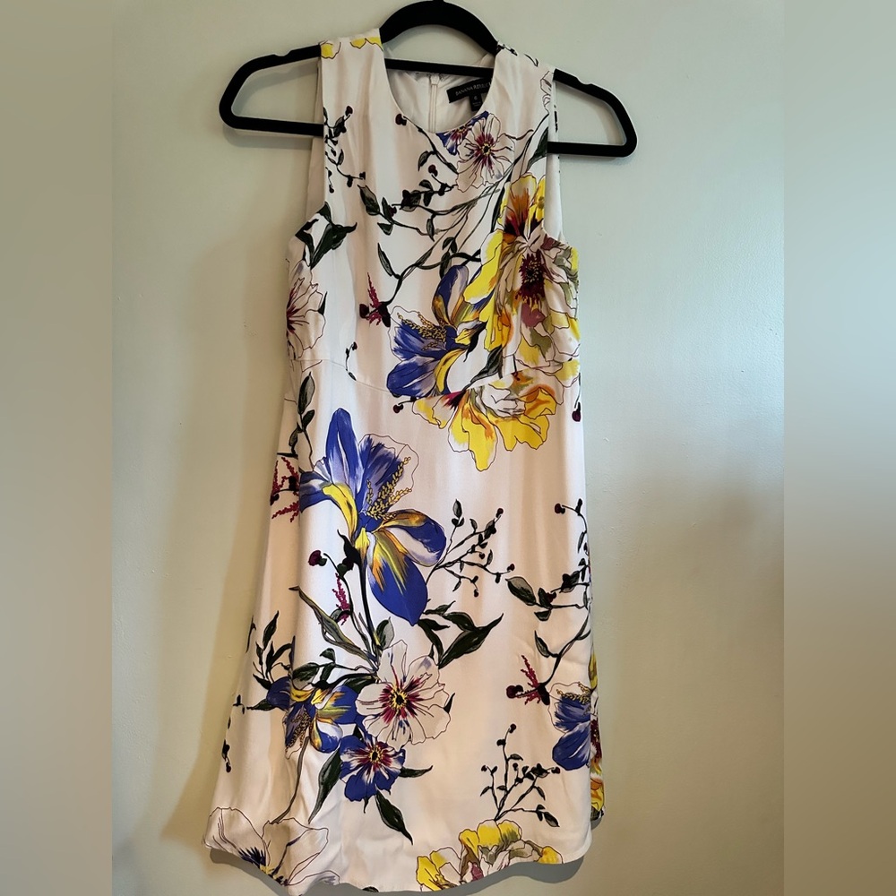 Size 6 - Banana Republic Floral Dress